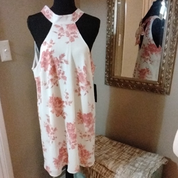 Lulus Dresses & Skirts - Lulu's White and Pink Floral Dress